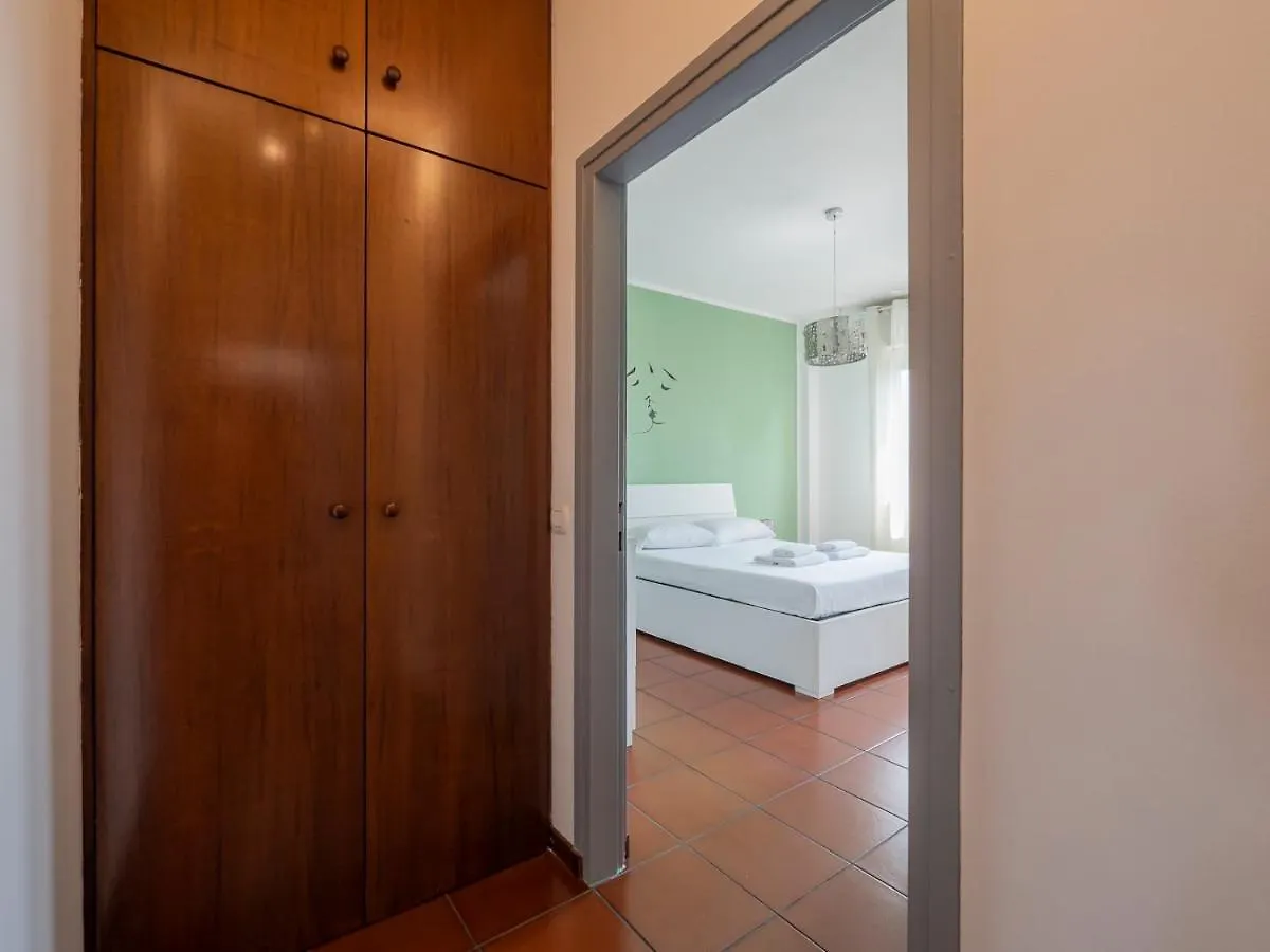 I Host Apartment - Appennini 53 Milán 0*,